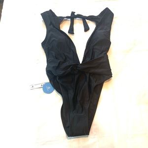 NWT Cupshe Twist Plunge One Piece Swimsuit Size S